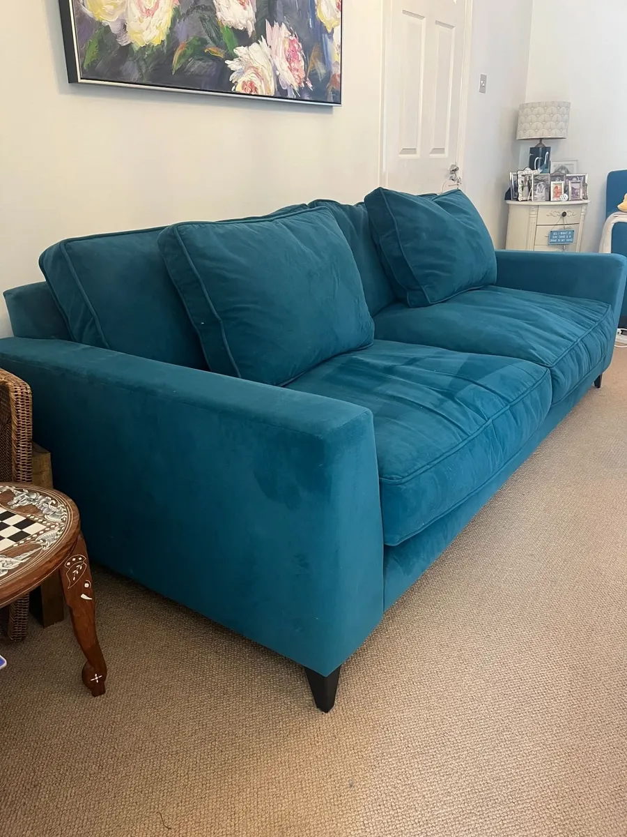 Large Beautiful Sofa - Image 2