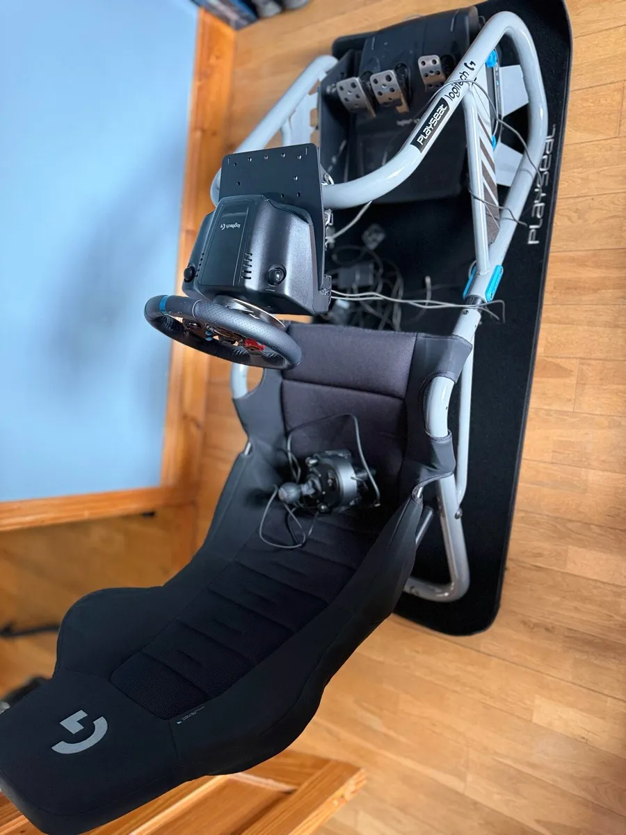 Logitech G Edition sim seat - Image 1