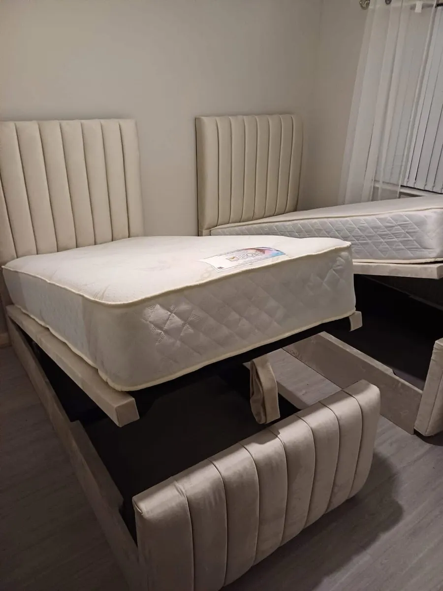 Beds - Image 2