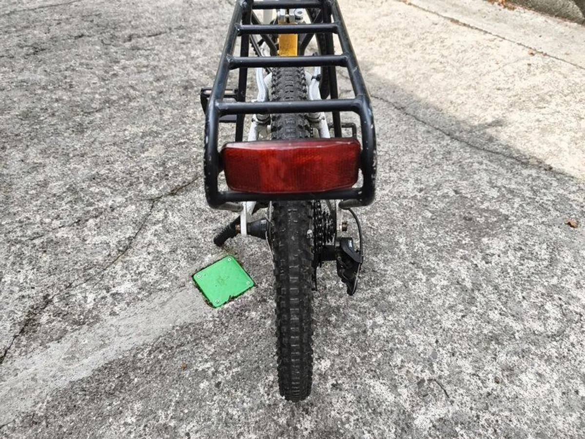 Woom 4 20 inch bike - Image 2