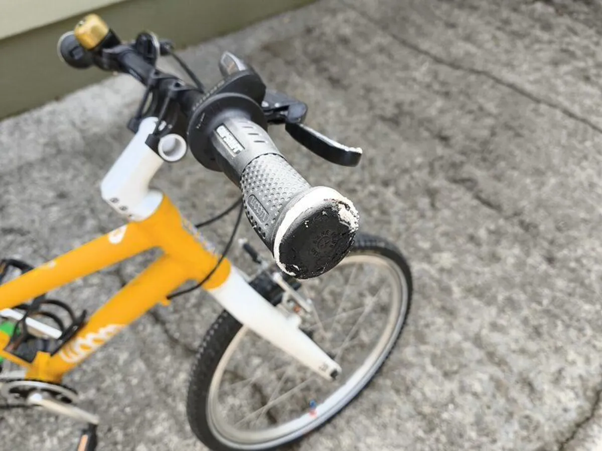 Woom 4 20 inch bike - Image 4