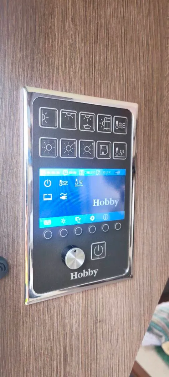 2017 Hobby Prestige 650 - Image 2