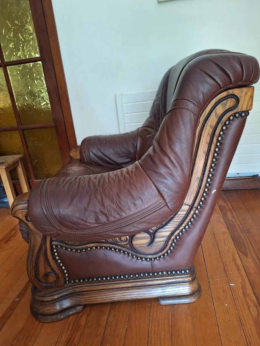 Suite of furniture - Image 2