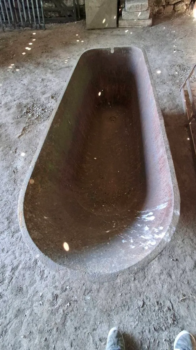 Antique Bath - Image 2