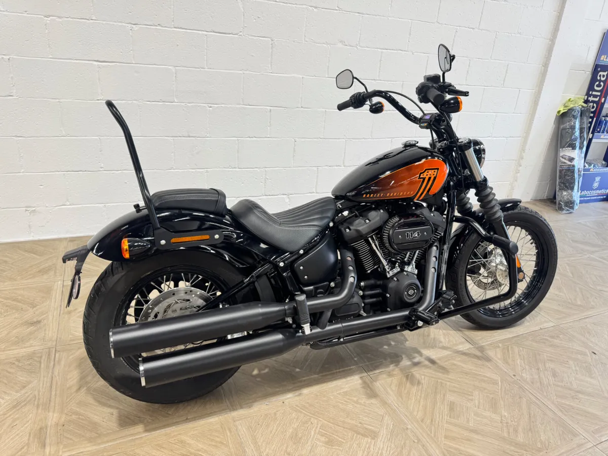 HARLEY DAVIDSON Street Bob 2021 - Image 3