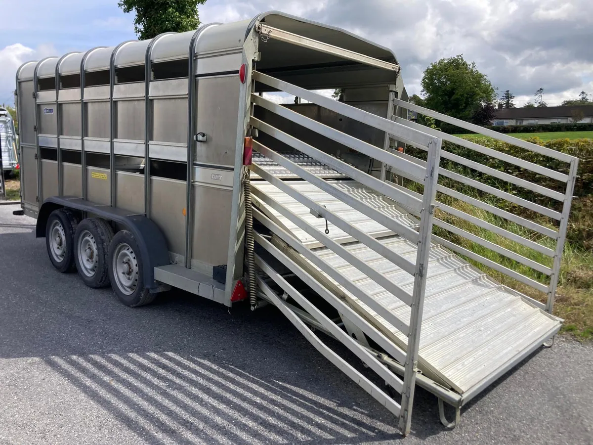 23 Ifor Williams Sheep Deck Trailer 14ft Tri Axle - Image 1