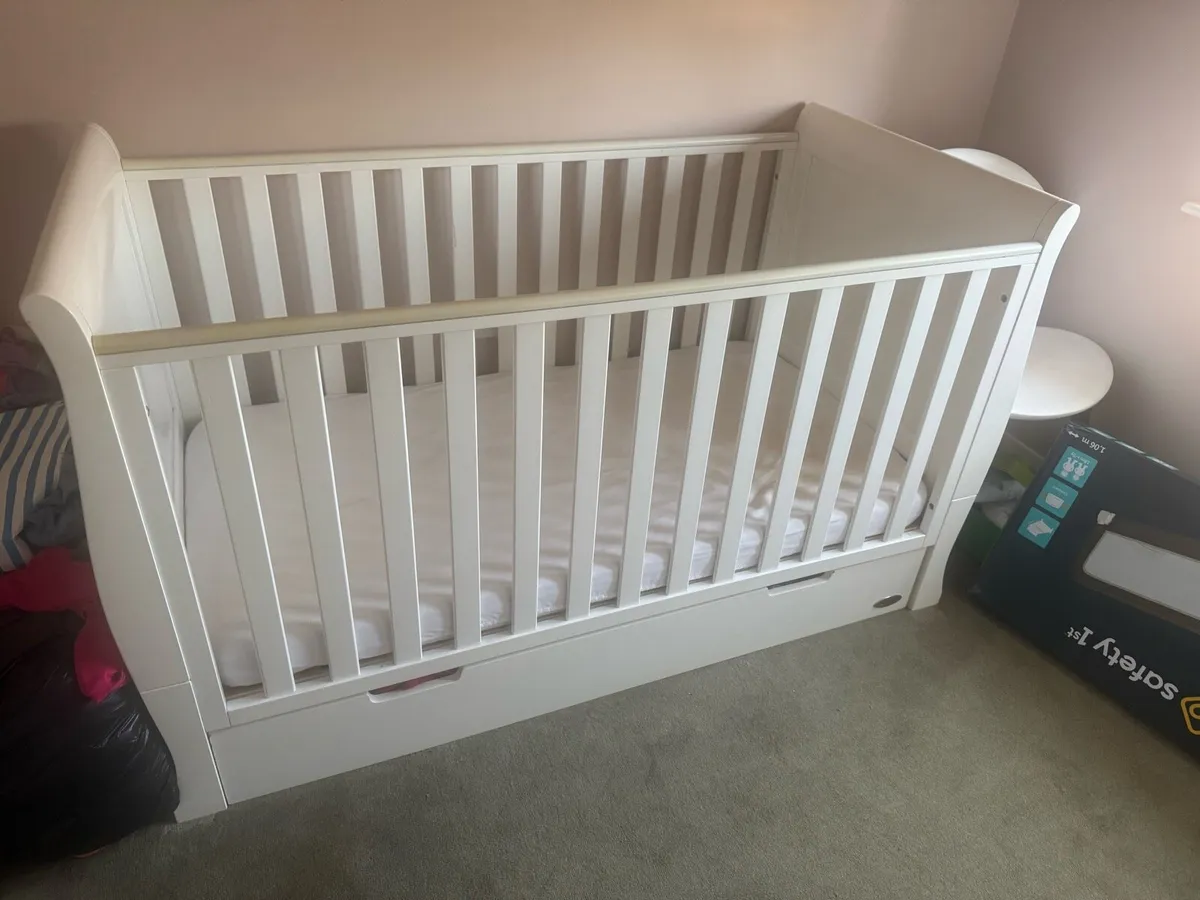 Obay Cot - Image 1