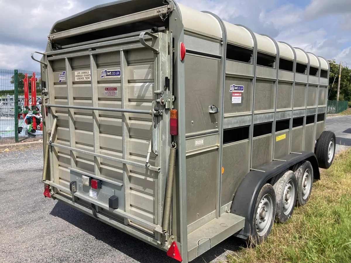 23 Ifor Williams Sheep Deck Trailer 14ft Tri Axle - Image 3