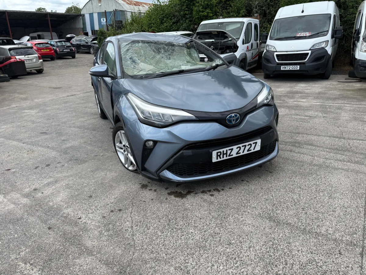2022 Toyota C-HR 2.0 Hybrid Auto - Image 1