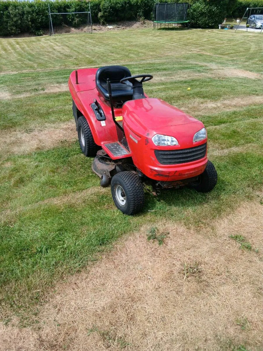 Johnson red ride on mower - Image 1