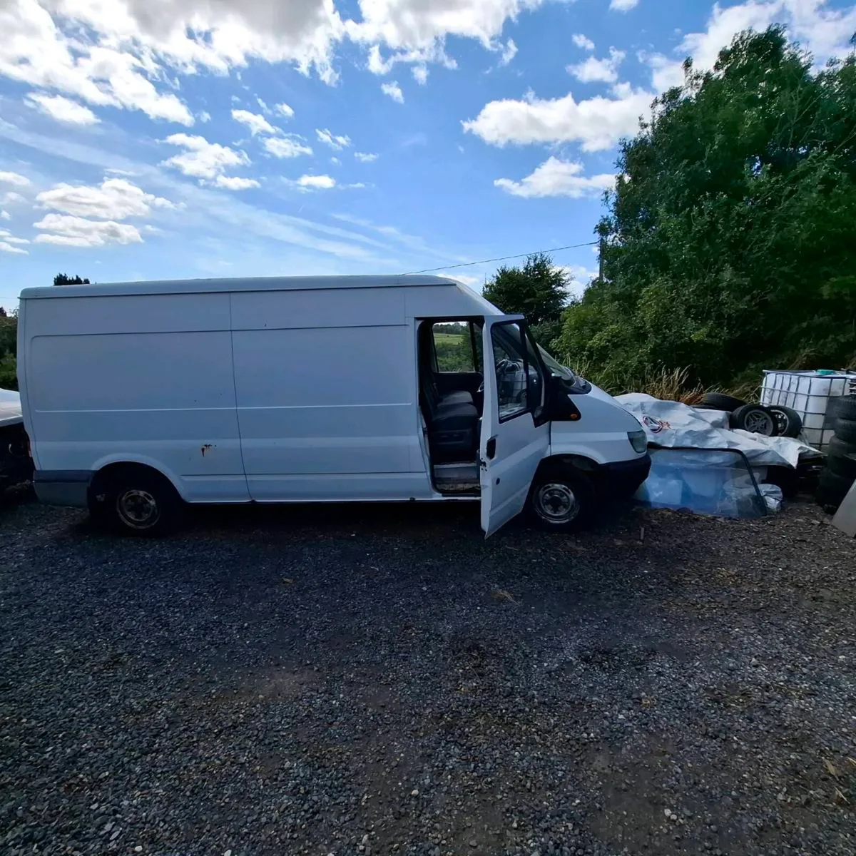 Transit van - Image 2