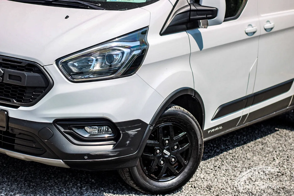 2022 FORD TRANSIT CUSTOM X-TRAIL - Image 3