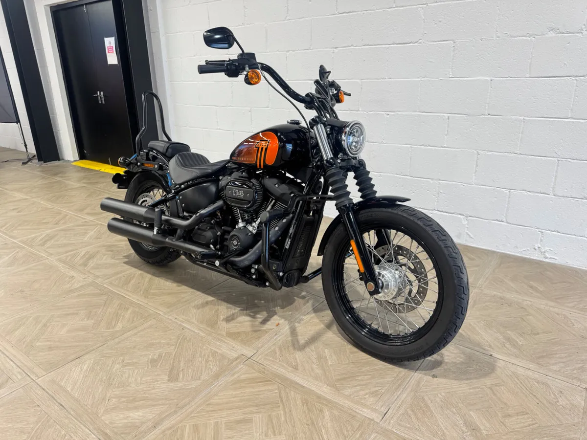 HARLEY DAVIDSON Street Bob 2021 - Image 1