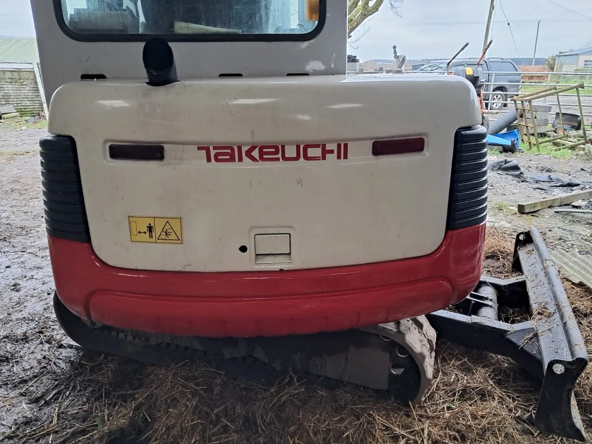 Takeuchi Mini Digger - Image 1