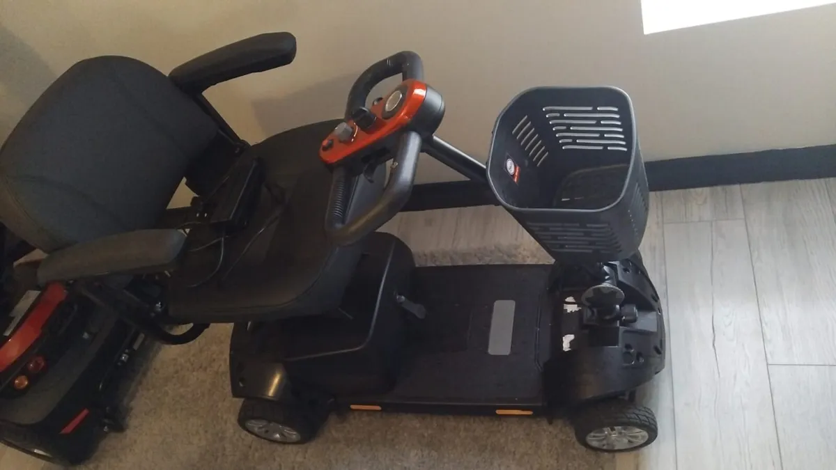 Mobility scooter - Image 2