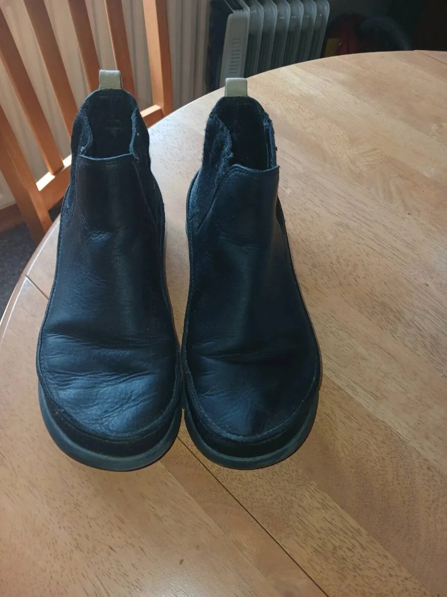 Boots - Image 1