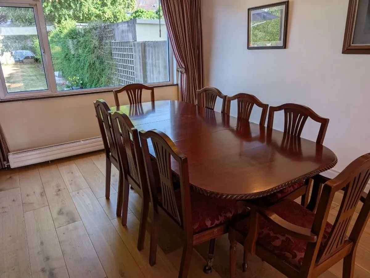 Solid Mahogany Extending Dining Table & 6 Chairs - Excellent Condition - Image 2