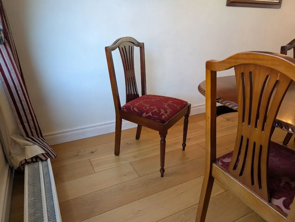 Solid Mahogany Extending Dining Table & 6 Chairs - Excellent Condition - Image 4