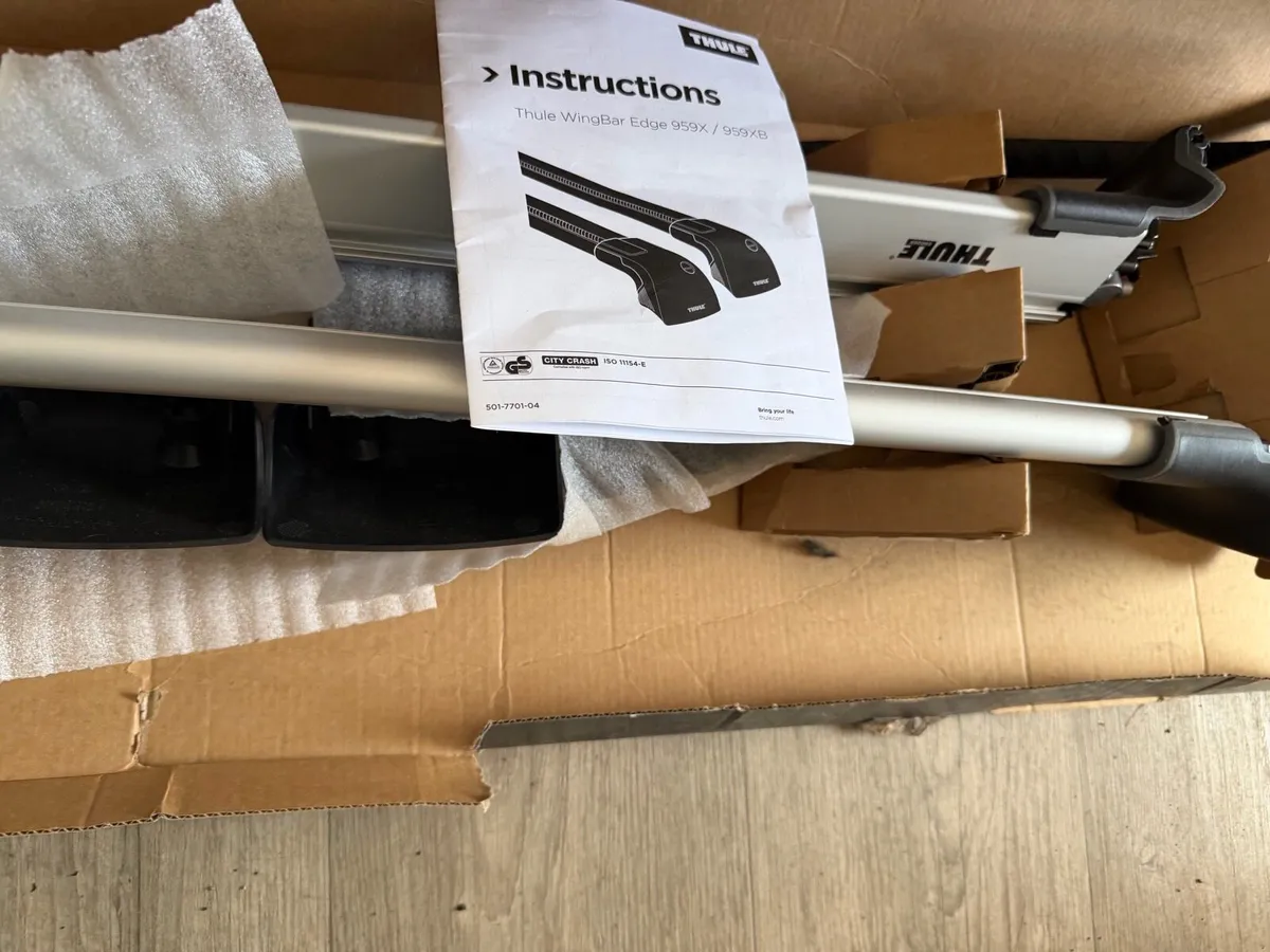 Thule Wingbar edge Roof Rack new - Image 4