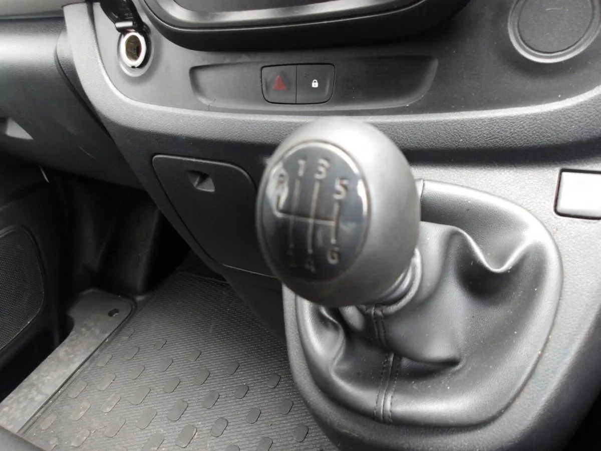 Renault Trafic TRAFIC LL29 DCI 120 BUSINESS 3 - Image 2