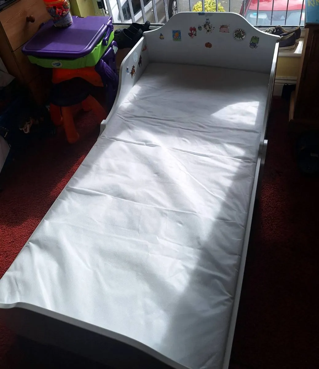 Toddler bed - Image 2