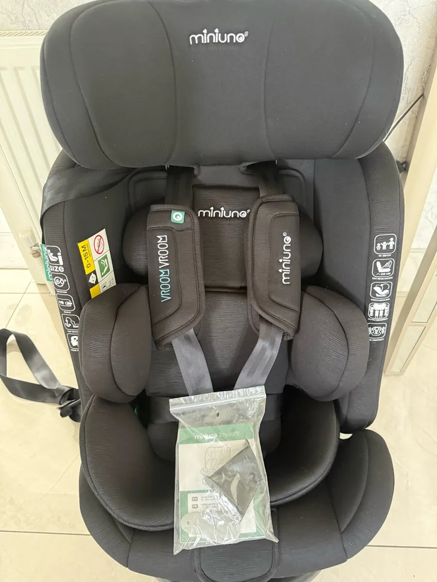 Car  seat - Image 1