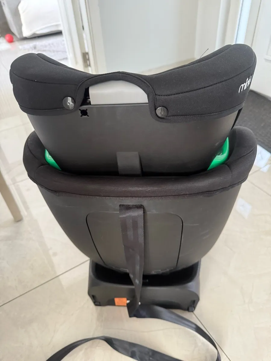Car  seat - Image 4