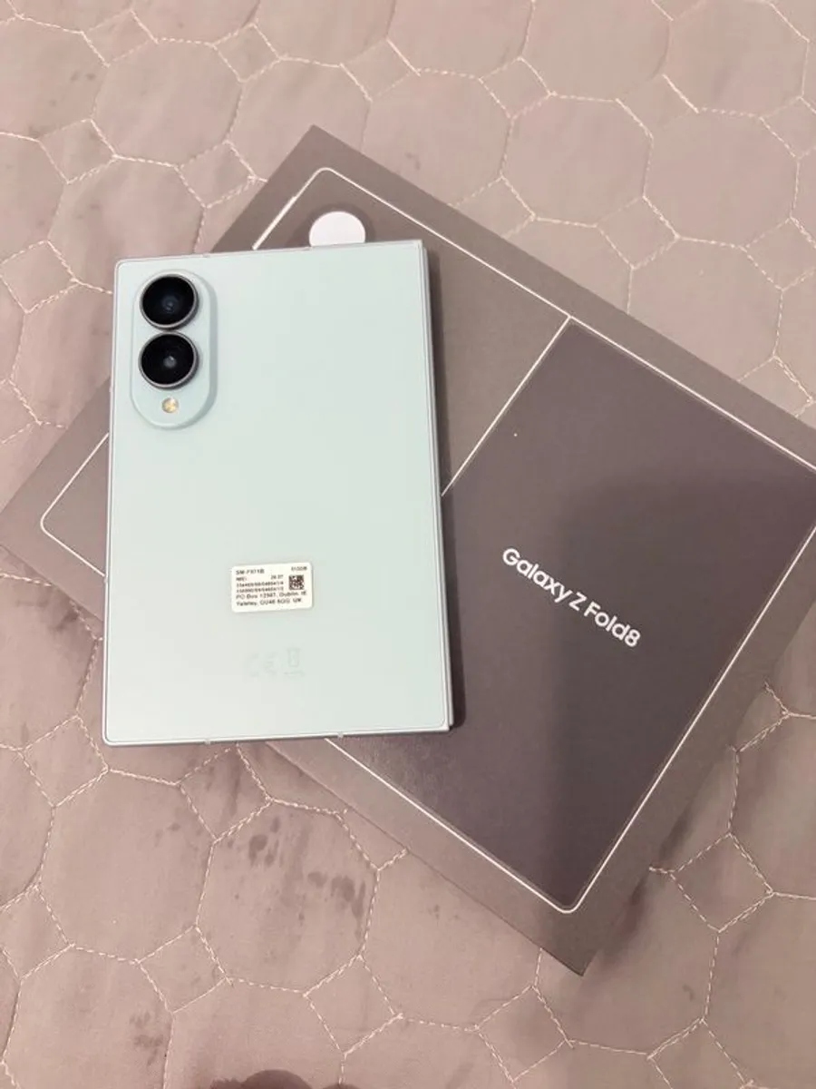 Samsung Galaxy Fold8 512GB Pistachio Green - Image 1