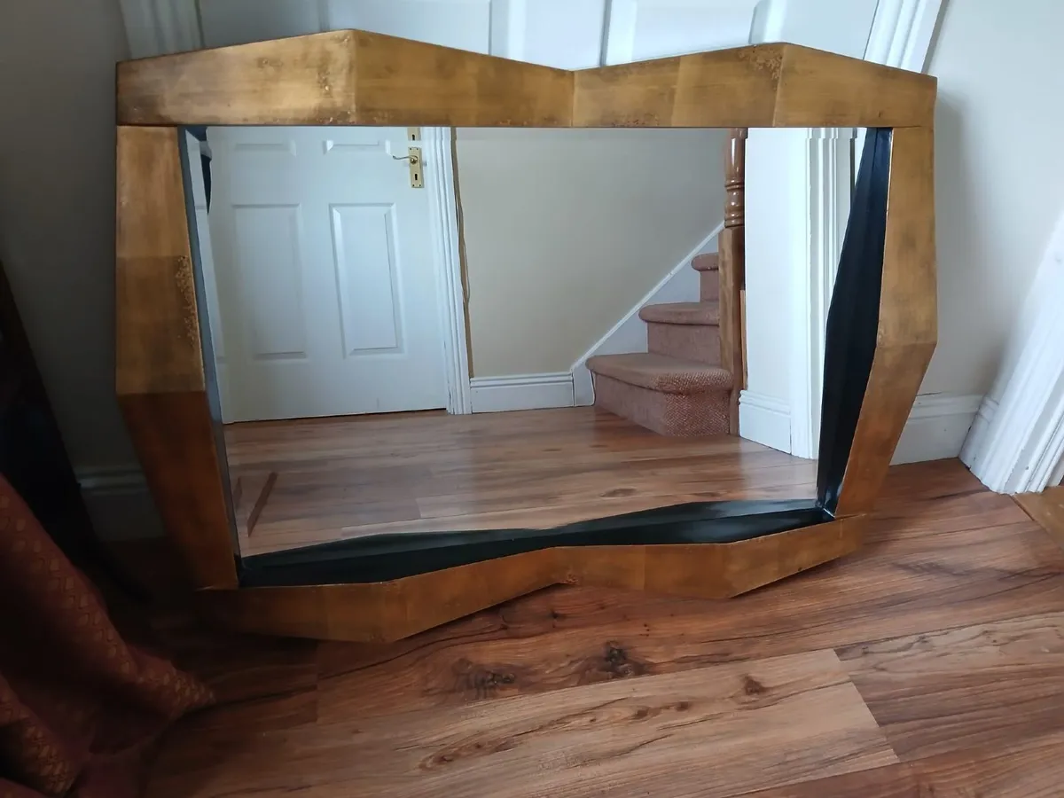 Stunning Gold and Black framed mirror - Image 3