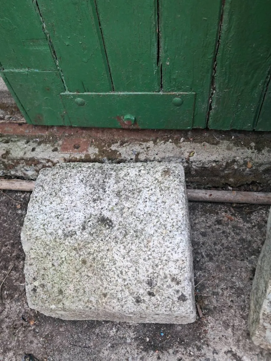 Stone sill and granite capping - Image 3
