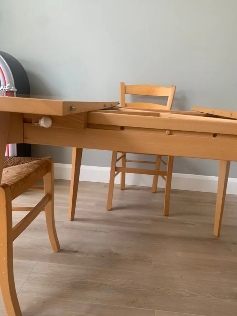 Extendable dining table and chairs - Image 4