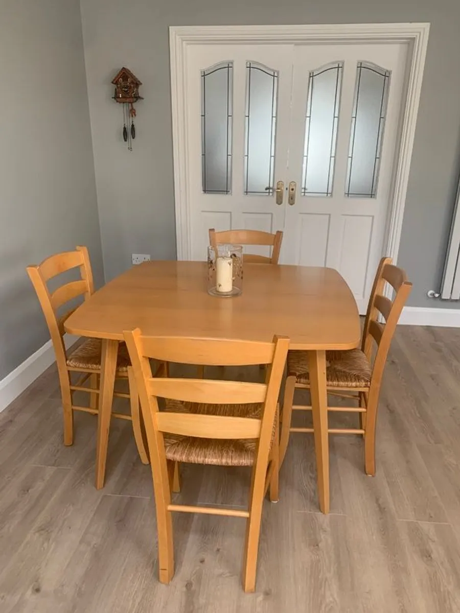 Extendable dining table and chairs - Image 2