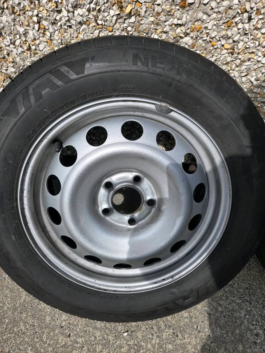 16 Inch Tyres X 4 Citreon Inserts - Image 4