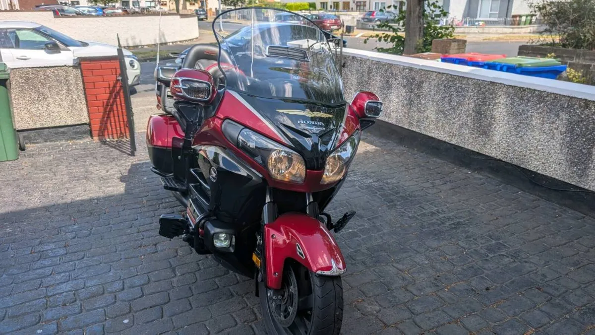Honda Goldwing Gl1800 - Image 1