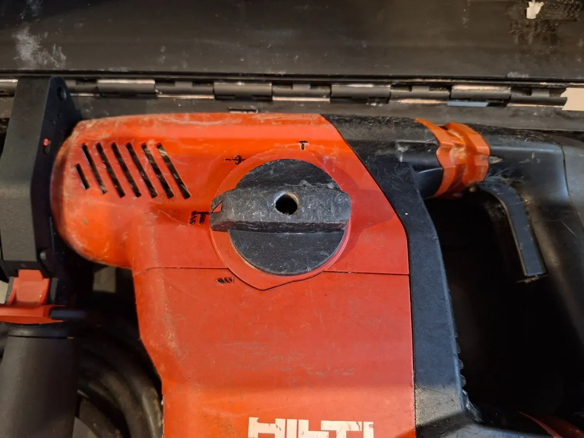 Hilti TE 30-AVR Sds + 3 Mode 110v - Image 4