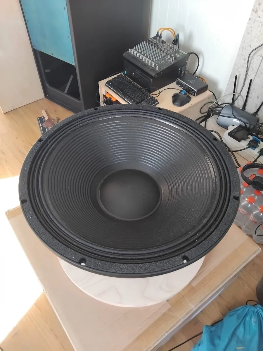 Speakers B&C 18 tbx 100 4ohm pair brand new - Image 2