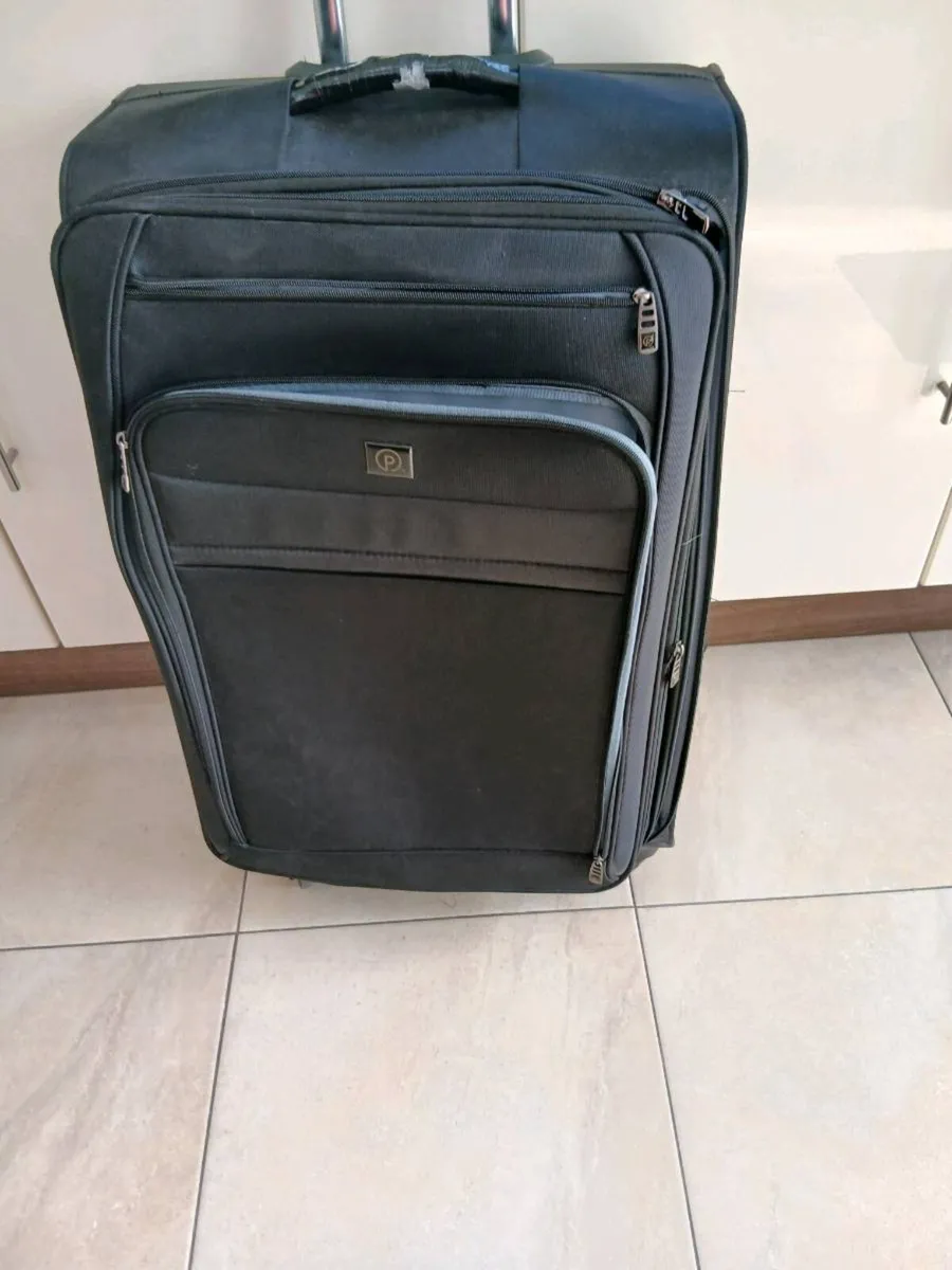 EXTRA LARGE SUITCASE 4 WHEELS - Image 3