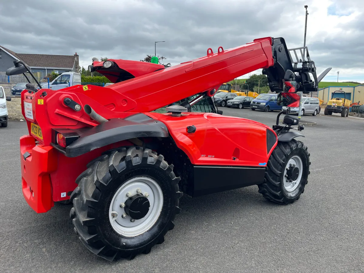 2023 Manitou MT930 Only 2425Hrs - MULLANS - Image 3