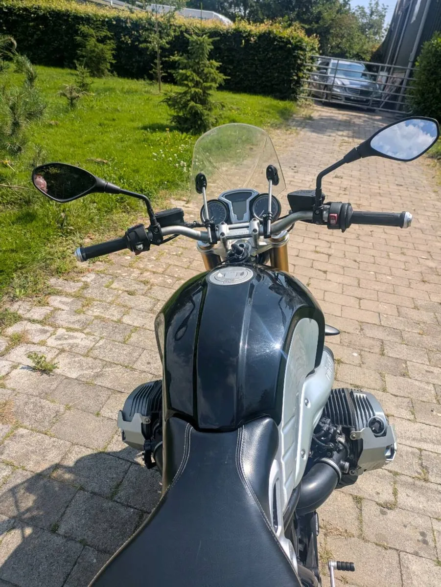 BMW r9t - Image 1