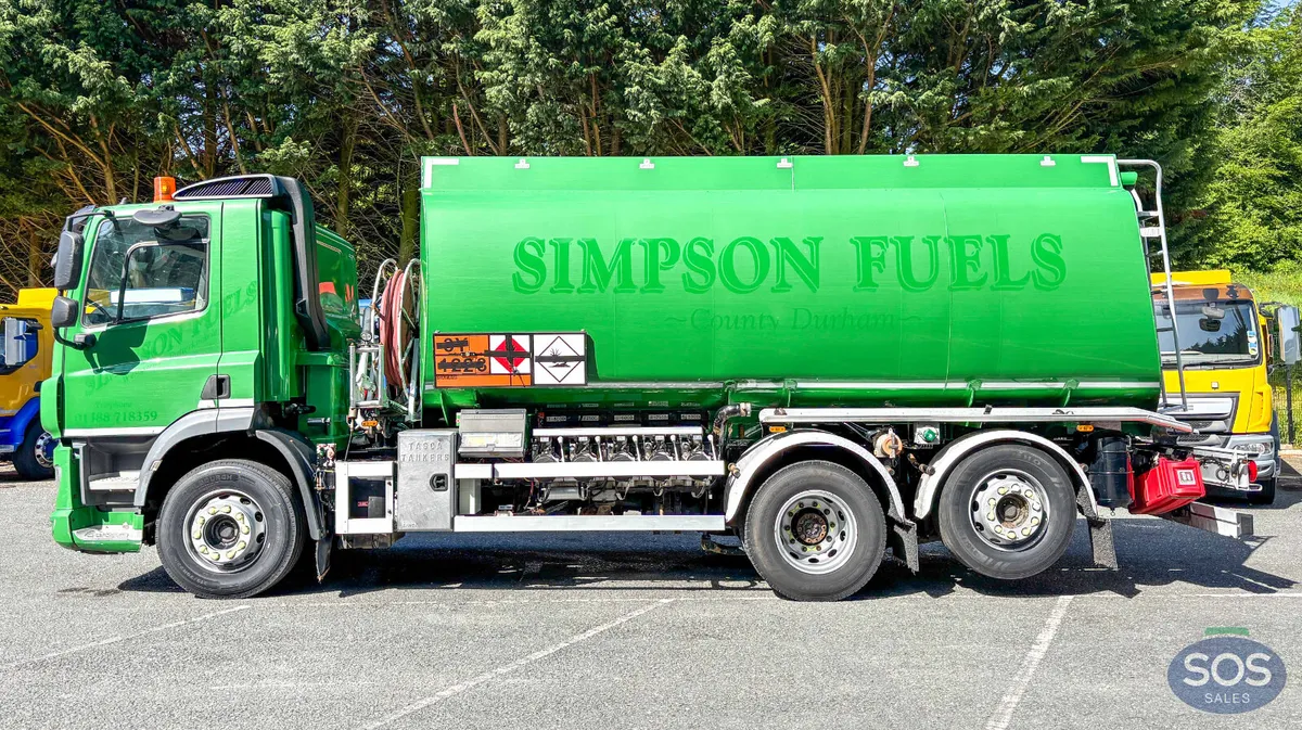 2017 DAF CF 370 FAN Rigid Tanker - Image 2