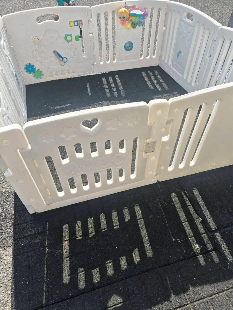 Playpen - Image 2