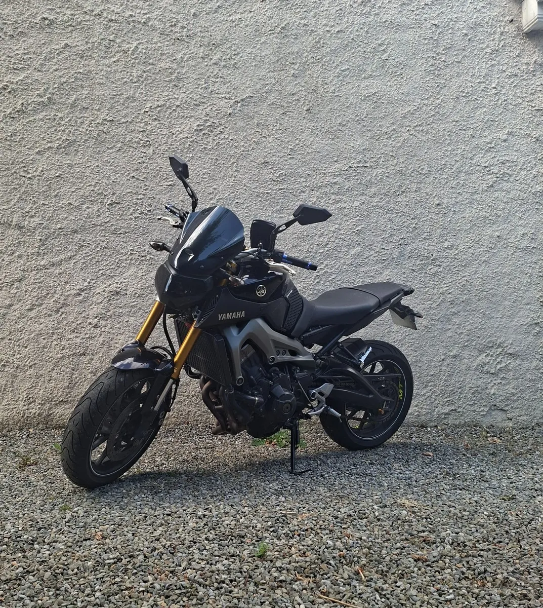 YAMAHA MT 09 - Image 3