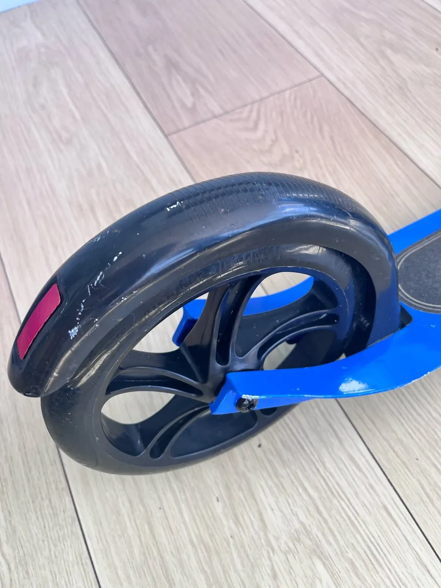 Micro Scooter - Image 4