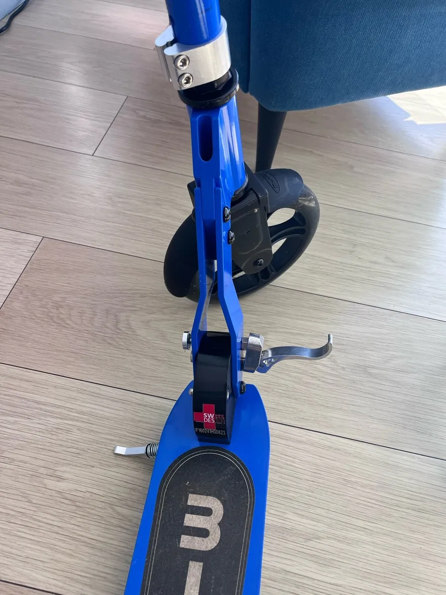 Micro Scooter - Image 3