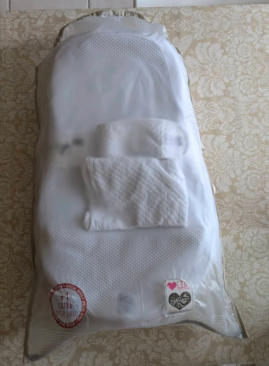 Cocoonababy with extra fitted Sheet – White - Image 2