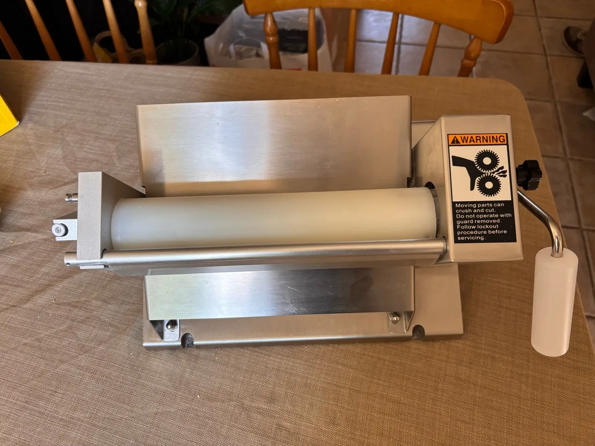 Vevor manual Dough sheeter - Image 2