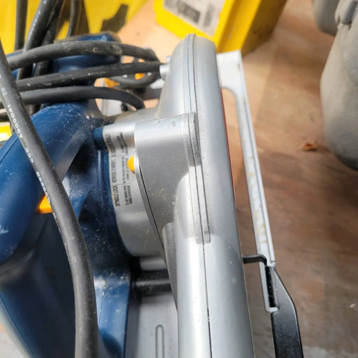 110 Transformer and 110 Ryobi 1300w circular saw . - Image 2