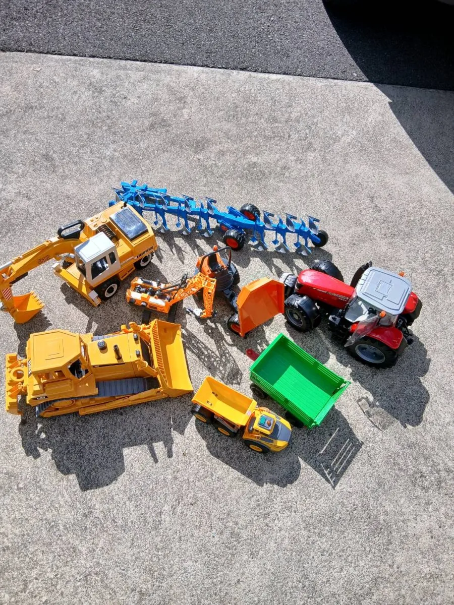 Toys - Image 1
