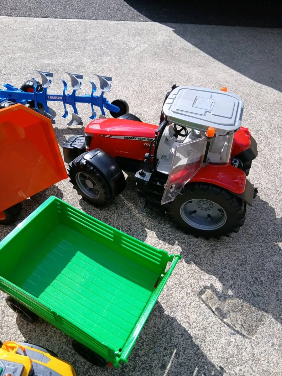 Toys - Image 2
