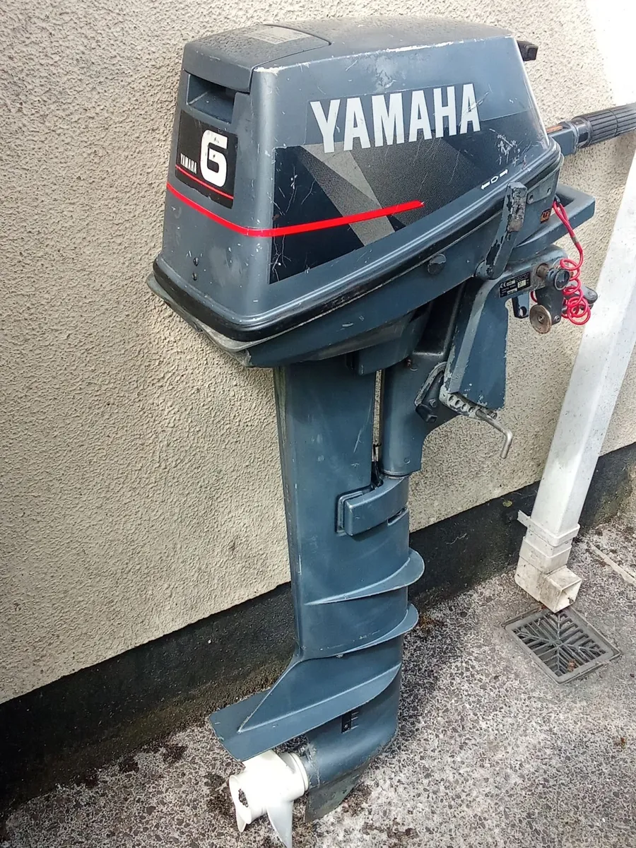 2-stroke outboard YAMAHA -6 hp - Image 1